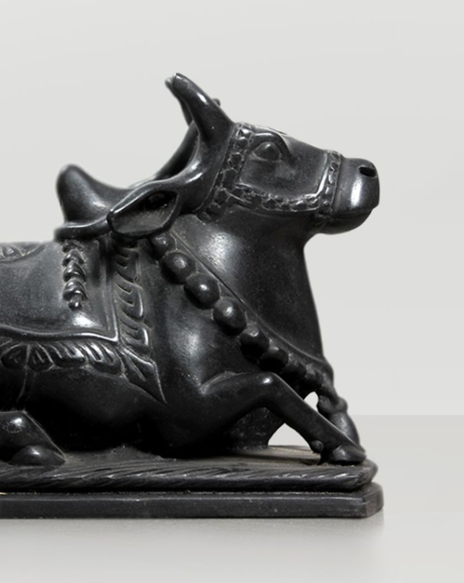 Sitting Nandi Sculpture- Black Marble