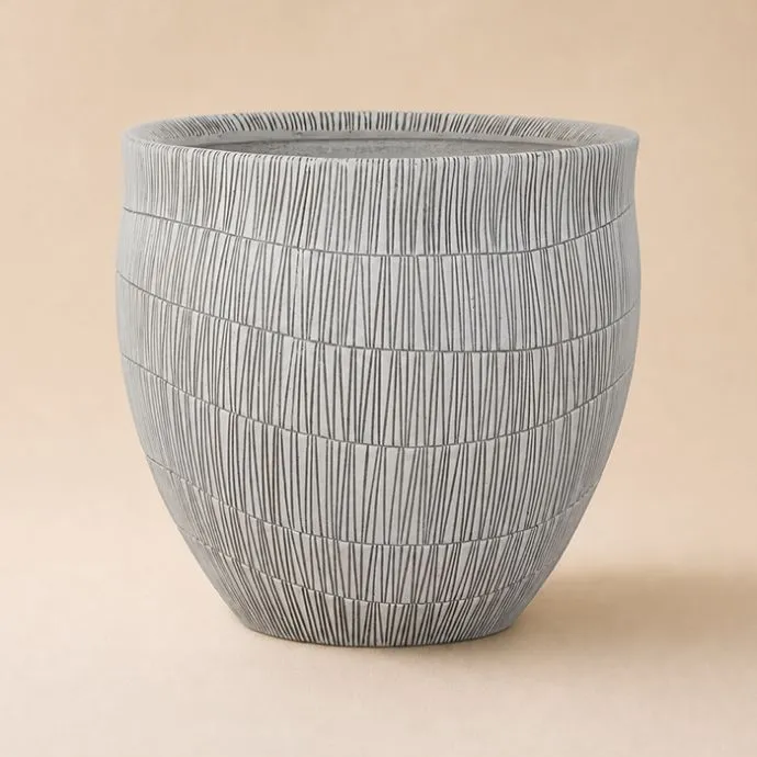 Poly Planter Textured