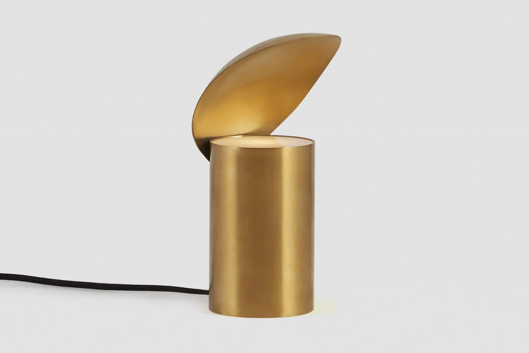Shell Steel Table Lamp | Hatsu | The House Of Things