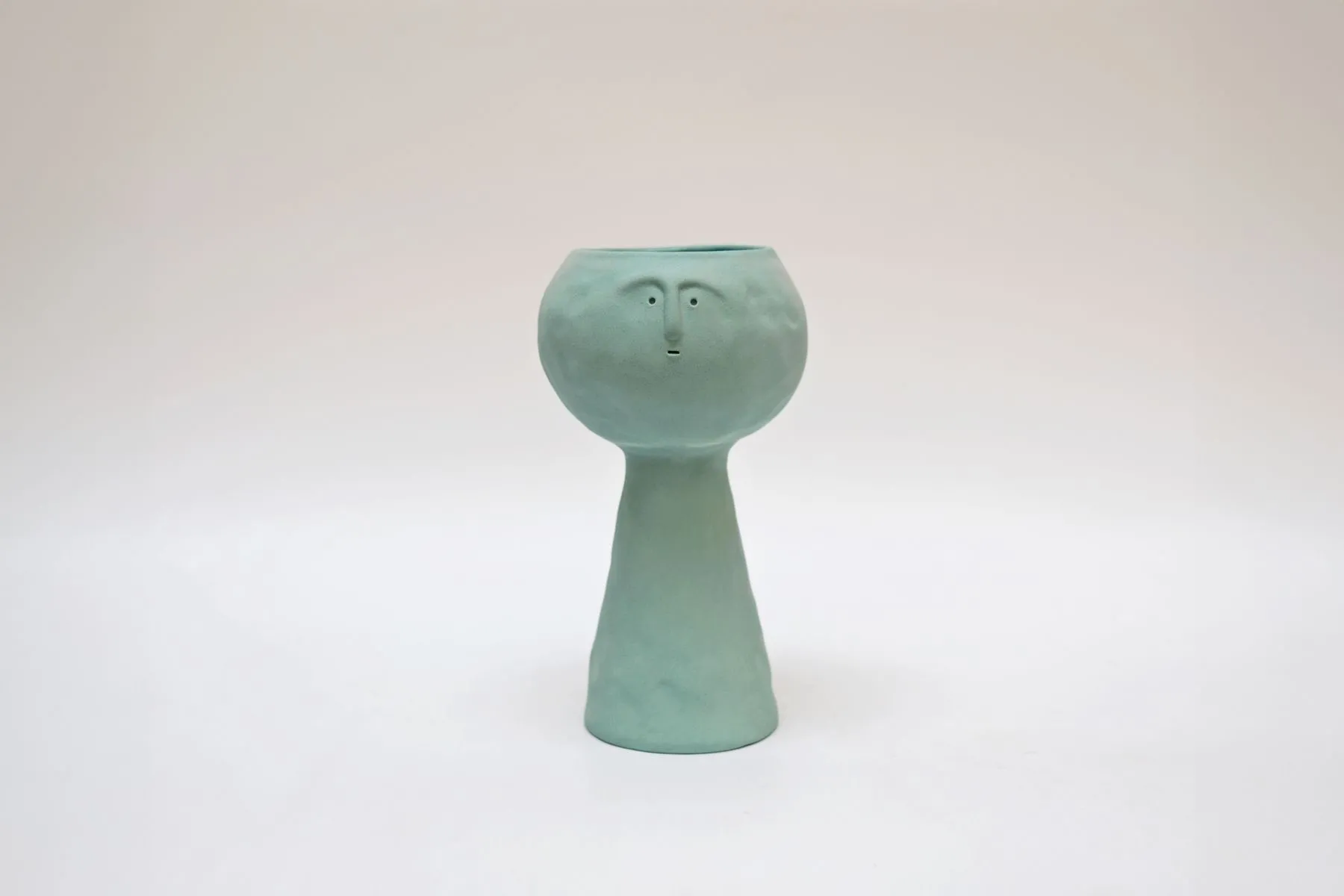 Distressed Planter| Claymen Studio | The House Of Things