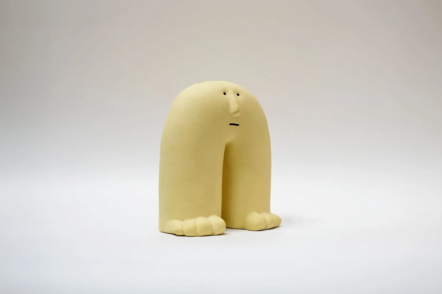 Tiptoe Sculpture/ Vase by Claymen Studio | The House Of Things