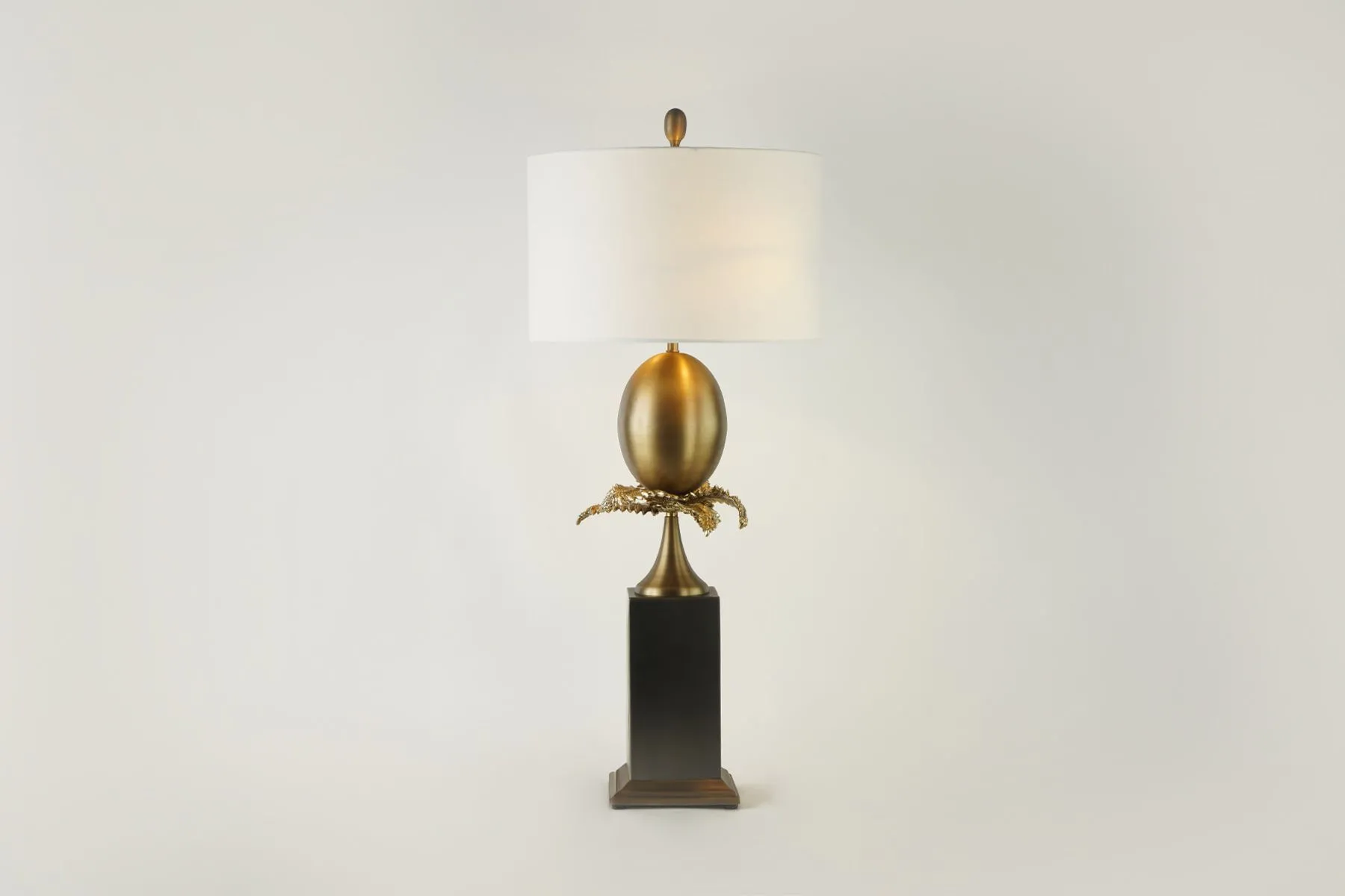 Fern Table Lamp| Quatterfoil | The House Of Things