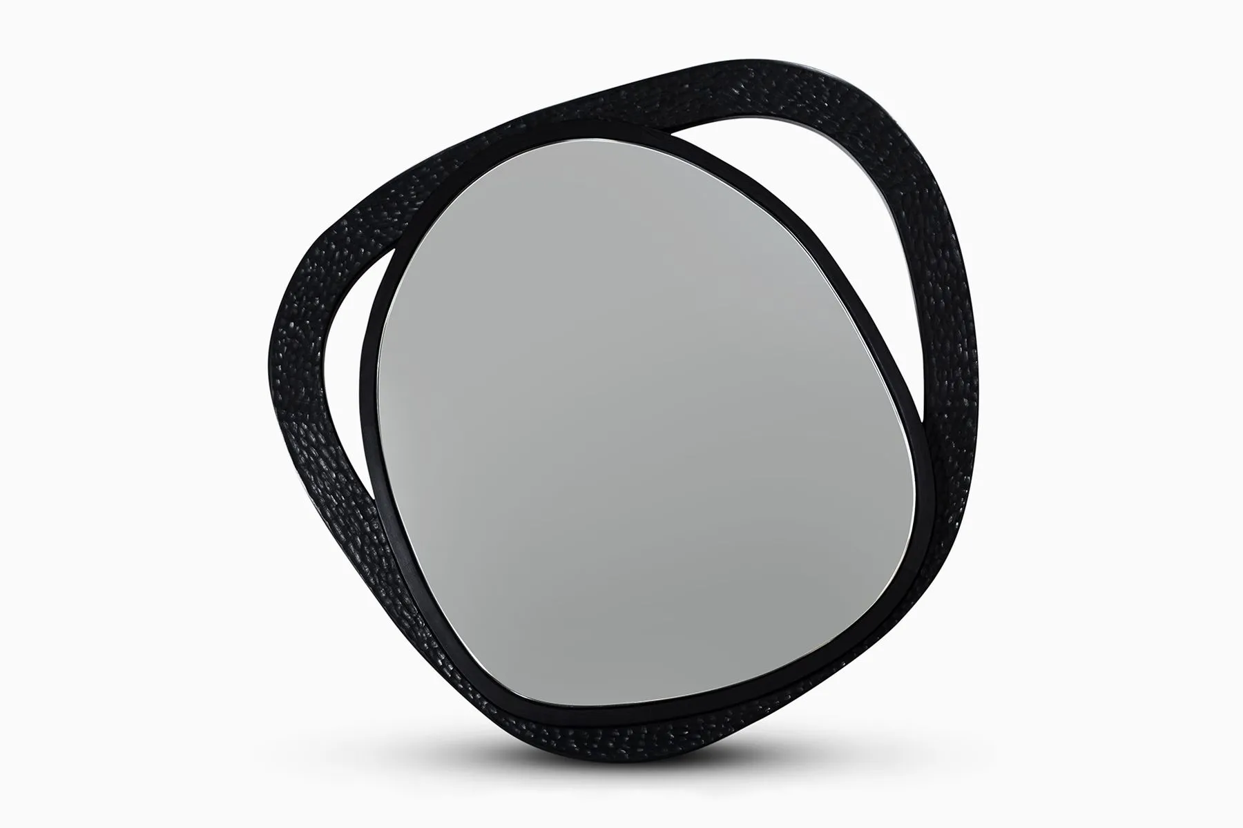 Kioo Accent Table| Alara | The House of Things