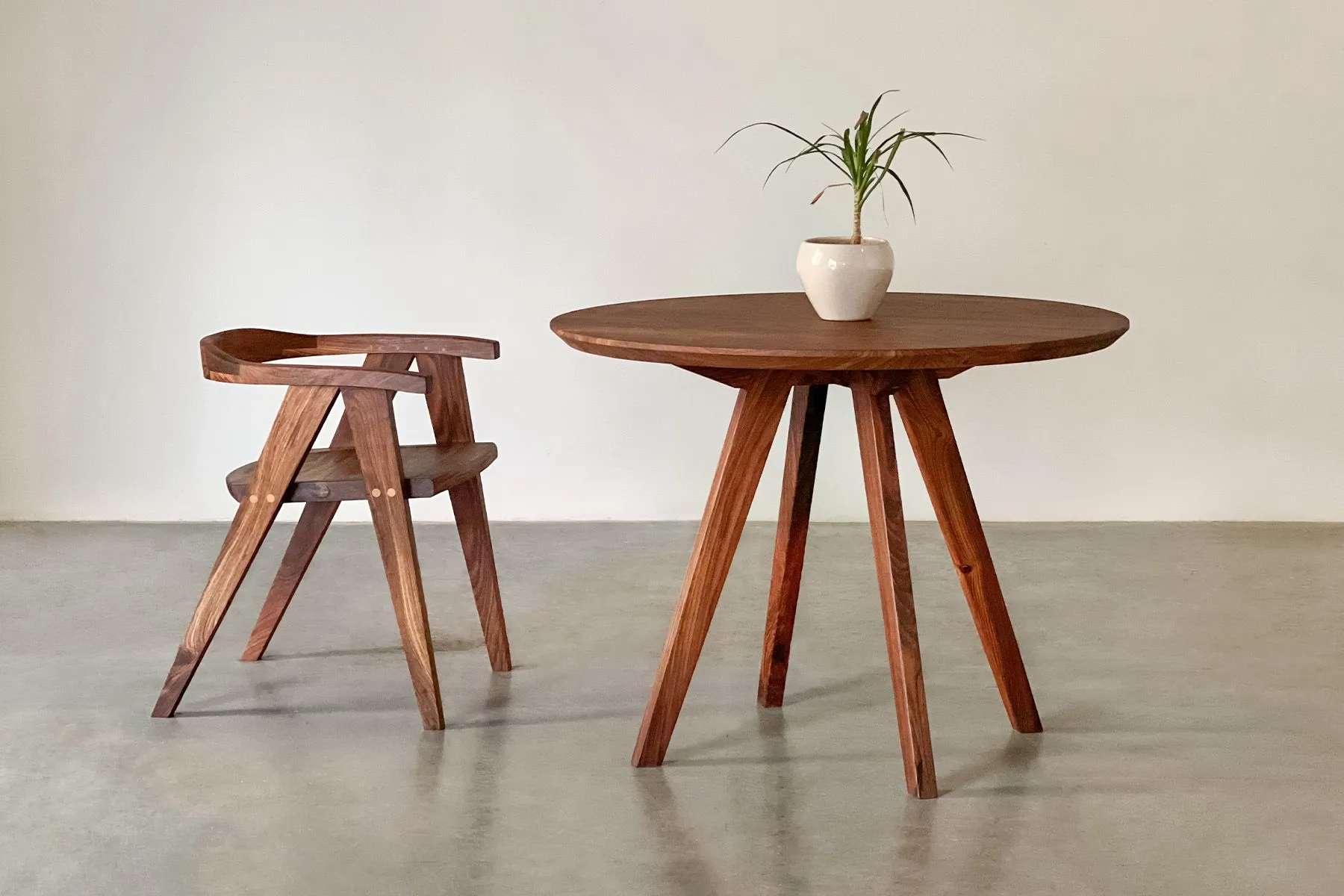 Luna Dining Table |Solid Bench |  The House Of Thing