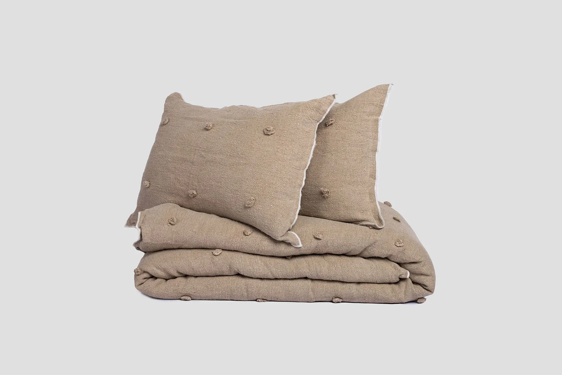 Roses on Linen Bed Set by Aplito | The House Of Things