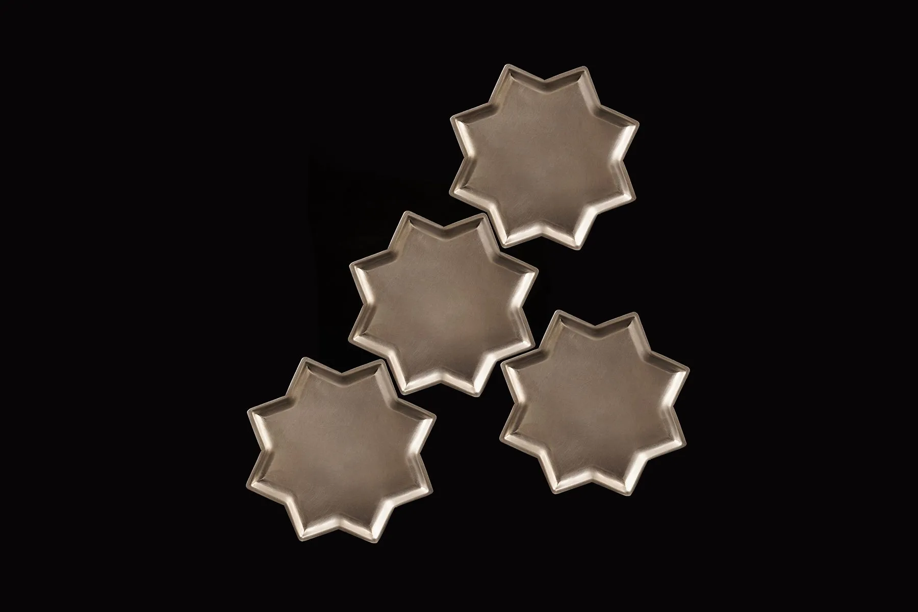 8 Point Star Plates - Set of 4 BY ANANTAYA | THE HOUSE OF THINGS