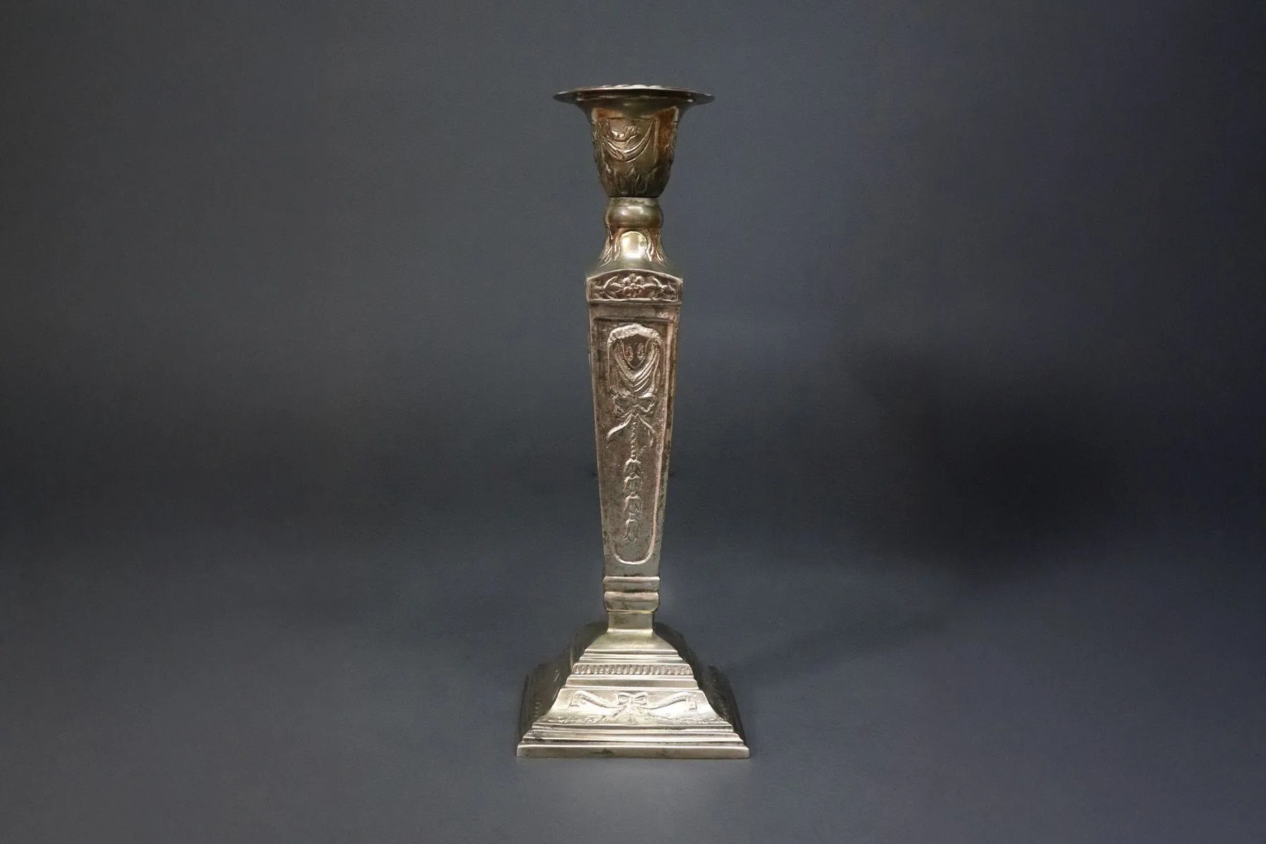 Old Soul Candle Stand XXXII | Eina Ahluwalia| The House Of Things