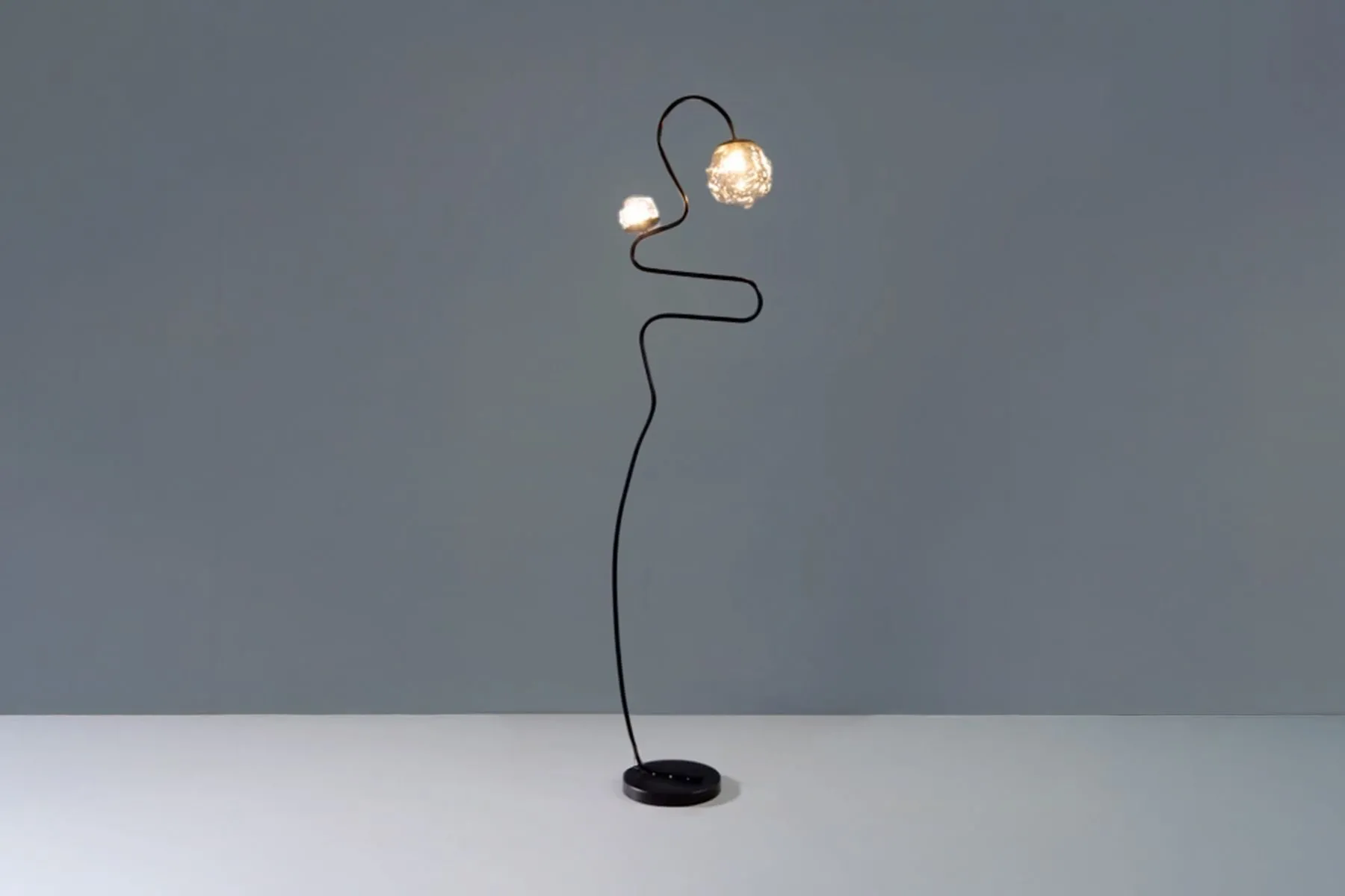Metal Wave Floor Lamp|The Black Steel| The House Of Things