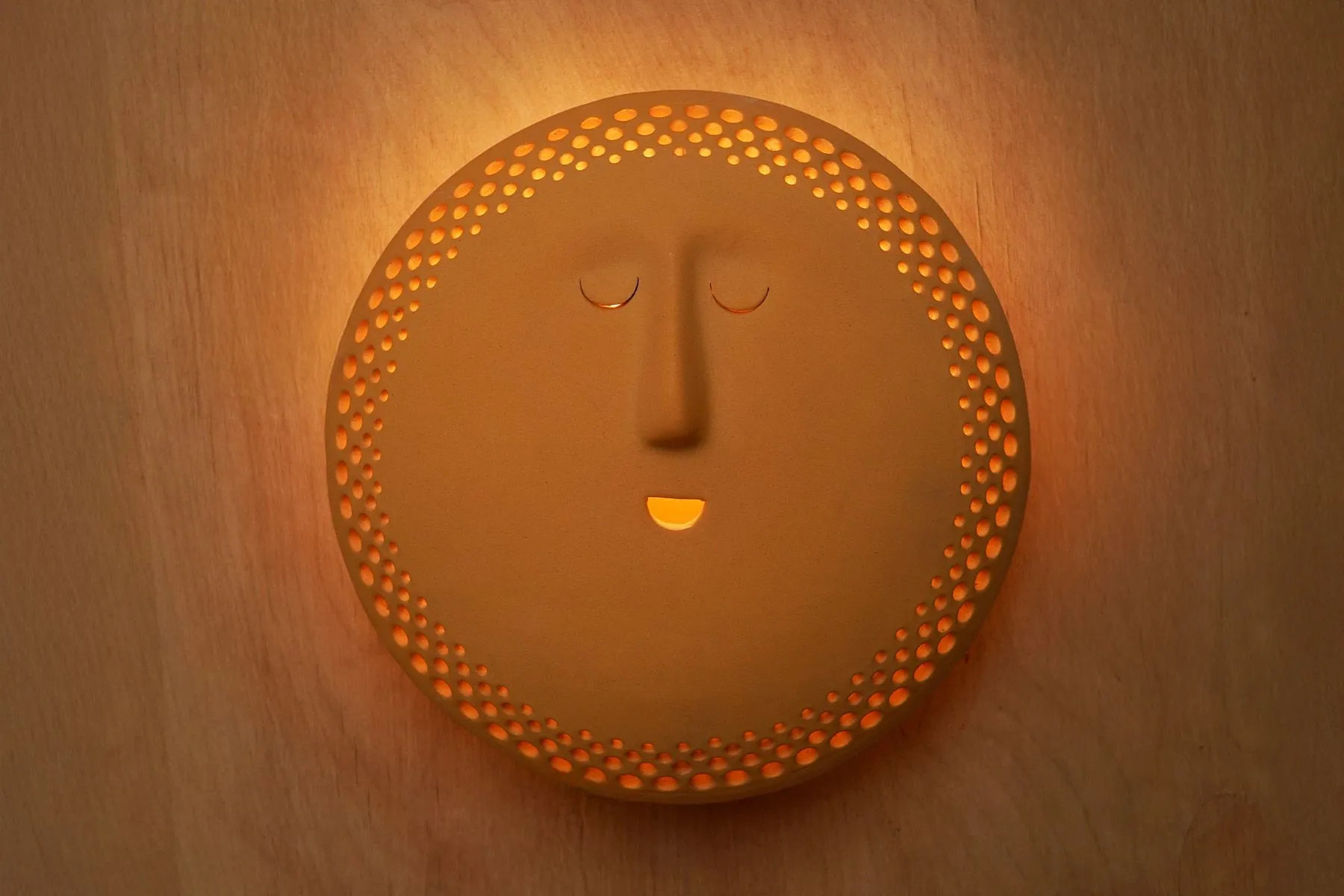 Halo Wall Light | Claymen Studio | The House Of Things