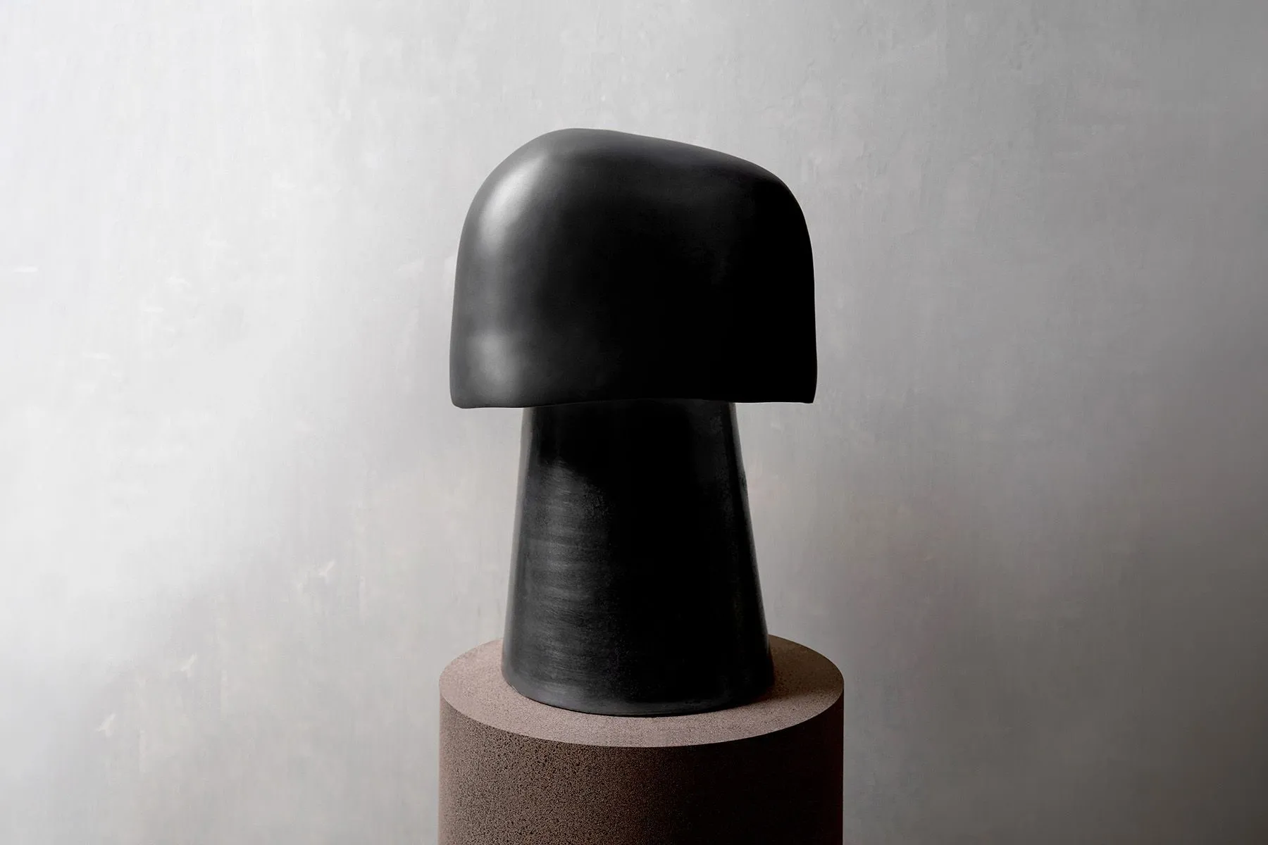 Jumbo Iris Table Lamp | Studio Manuhita | The House of Things