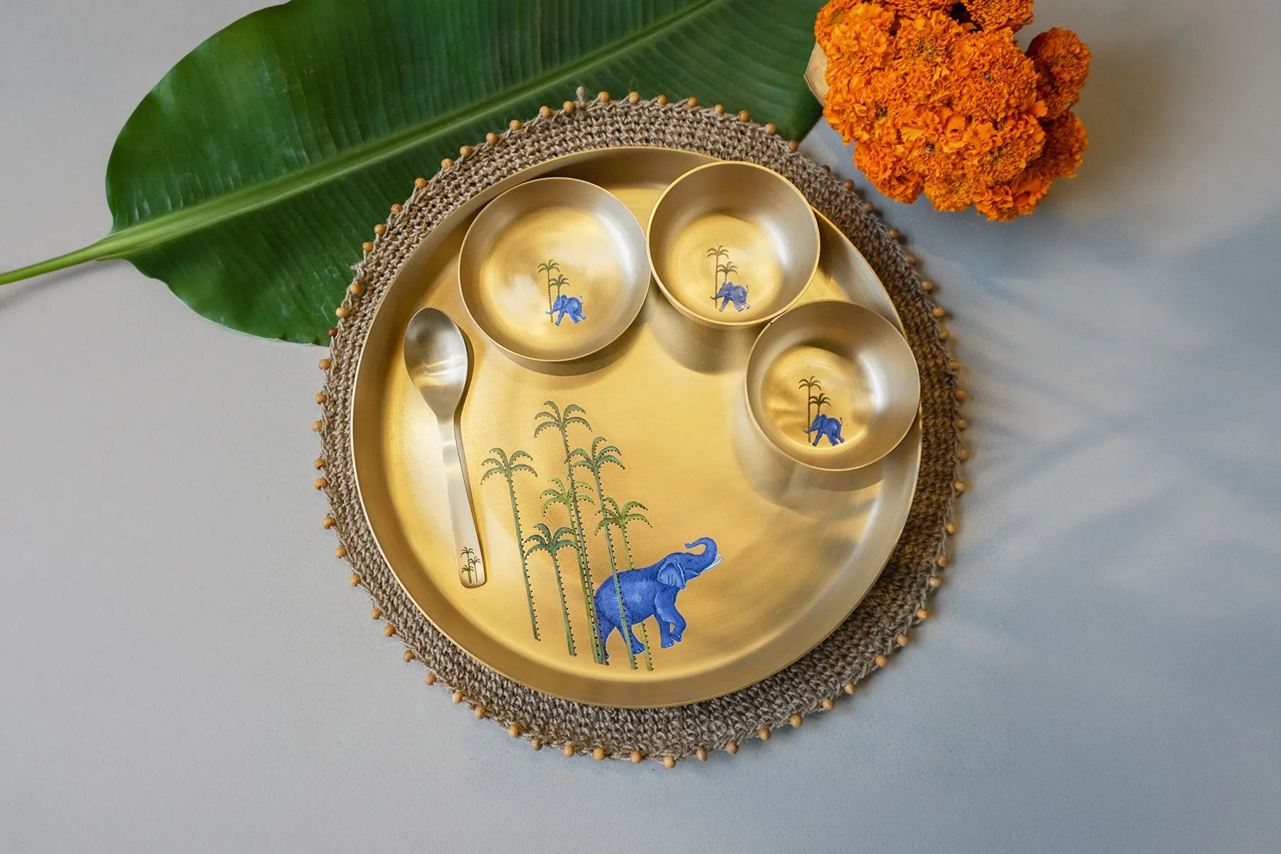 Aana Brass Thali Set | Kaunteya | The House of Things